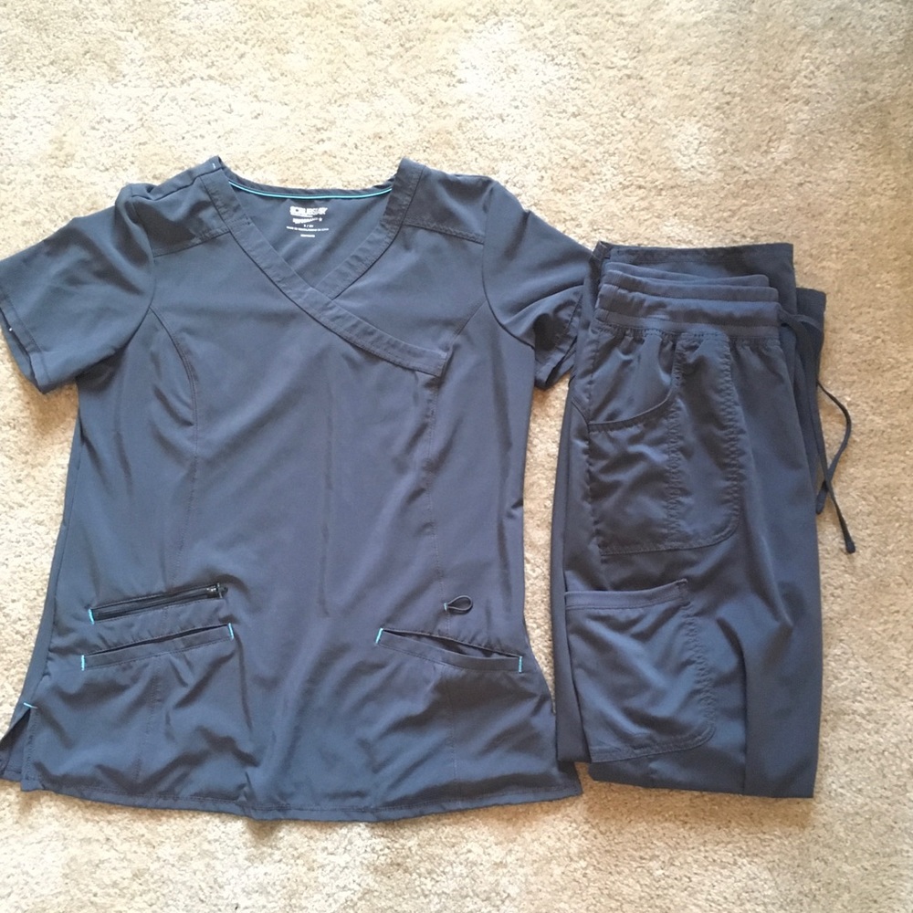 3 pairs of Scrubstar!
